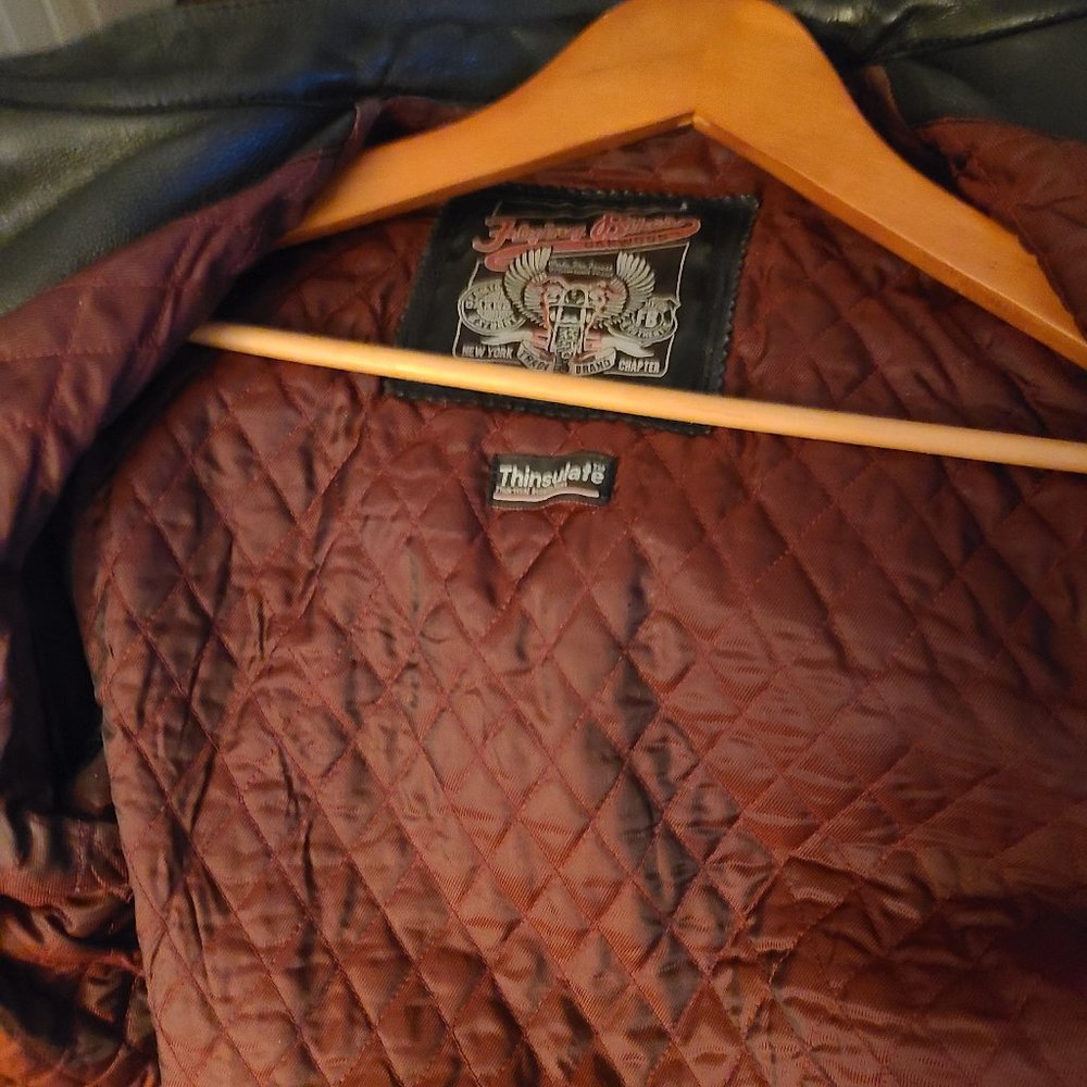 Vintage fitted Black Leather biker jacket - Picture 2 of 3